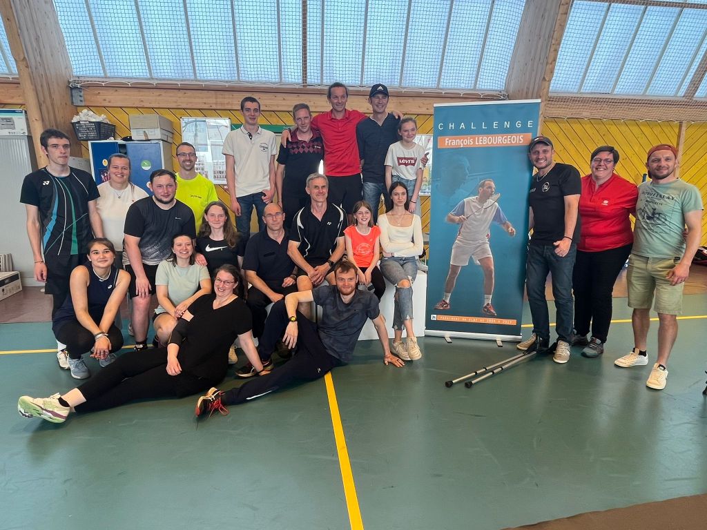 Une photo des bénévoles et joueurs et joueuses du Challenge François Lebourgeois en 2023 - première édition